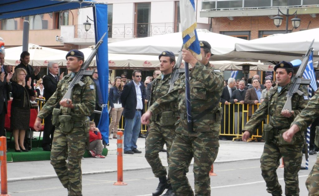 Φοβούνται την οργή του κόσμου: Υπουργοί της κυβέρνησης ΣΥΡΙΖΑ ακυρώνουν τις παρουσίες τους στις αυριανές παρελάσεις