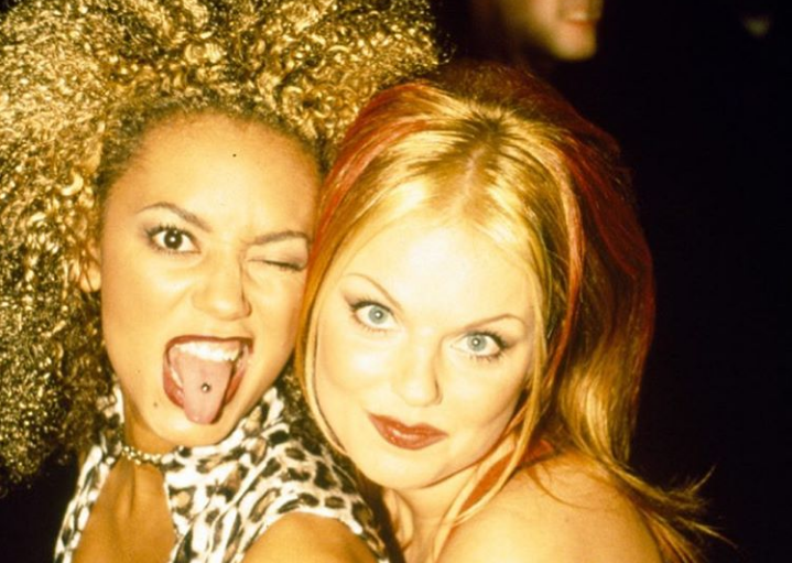 Spice Girls: Η Mel B αποκάλυψε ότι «το έκανε» με άλλη Spice Girl και έβαλε «φωτιά» στο γάμο της (φωτο)