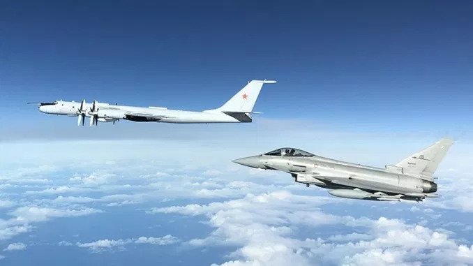 Ισλανδία: Ιταλικά Eurofighter αναχαιτίζουν ρωσικό Tu-142