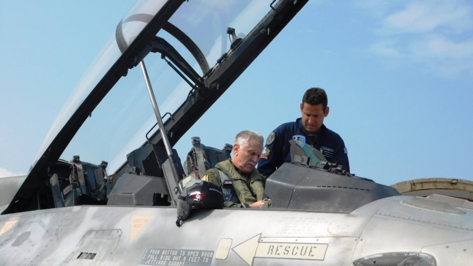 Μήνυμα ετοιμότητας από τον αρχηγό ΓΕΕΘΑ πτέραρχο Χρήστο Χριστοδούλου – Πέταξε στη Λήμνο με F-16 (φώτο)
