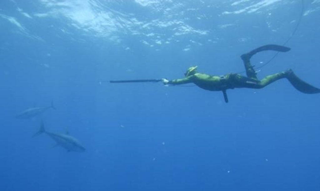 Ηράκλειο: Αγνοείται από χθες 33χρονος ψαροντουφεκάς – Άκαρπες οι προσπάθειες για τον εντοπισμό του