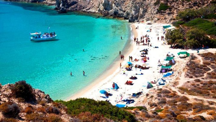 Οι 3 ωραιότερες παραλίες γυμvιστών στην Ελλάδα