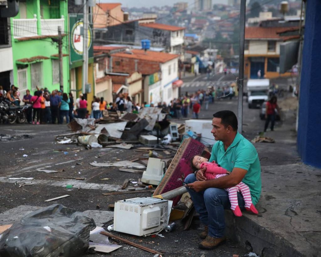 Βενεζουέλα: Έκθεση του ΟΗΕ αποκαλύπτει ότι το 2018 πάνω από το 94% του πληθυσμού ζούσε στη φτώχεια (βίντεο)