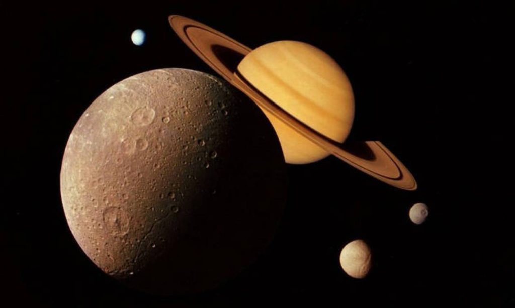 «Καυτός Κρόνος»: Ανακαλύφθηκε πλανήτης 60 φορές μεγαλύτερος από τη Γη