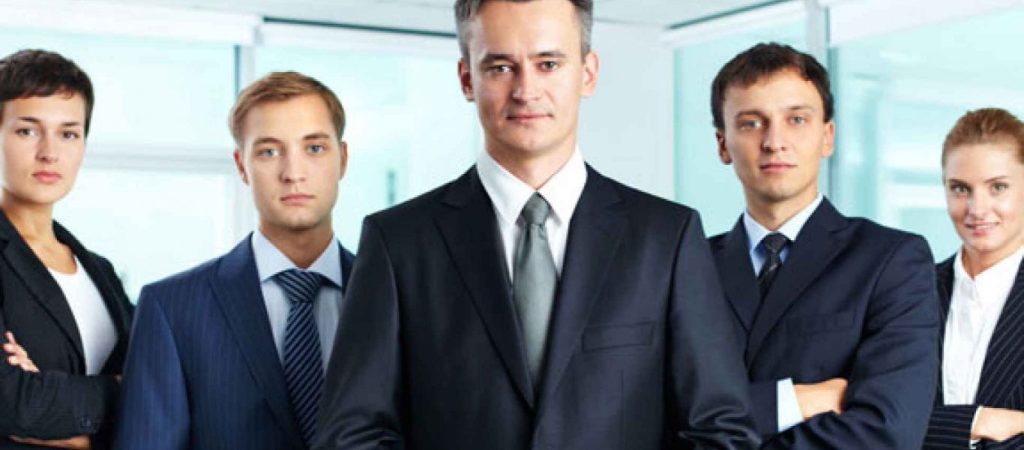 Ποσά που ζαλίζουν: Με πόσα αμείβονται οι 132 κορυφαίοι γενικοί διευθυντές