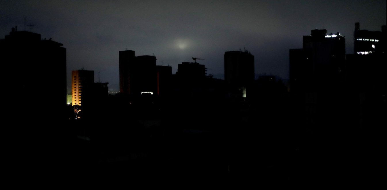 Βενεζουέλα: Στο σκοτάδι ξανά το Καράκας