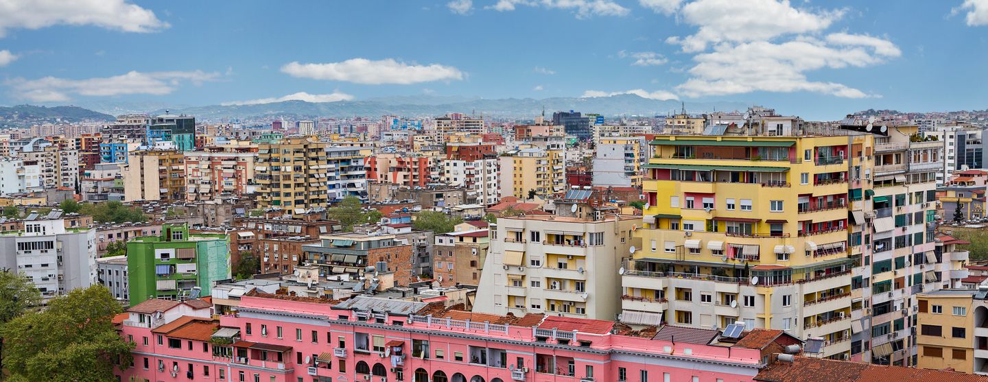 Αλβανική «ντρίπλα»: Τα Τίρανα εξαφάνισαν το ΦΕΚ για την δέσμευση περιουσιών Ελλήνων της Χειμάρρας