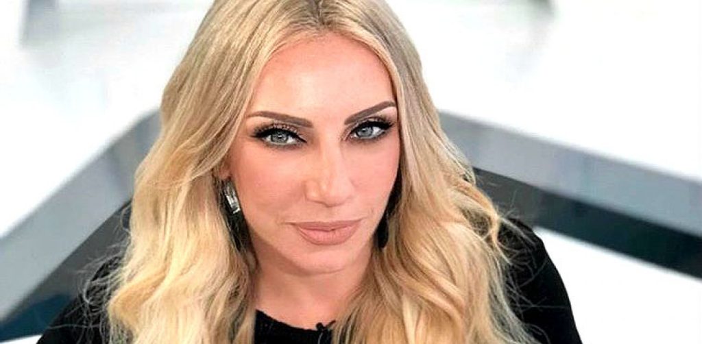 Τρεις μέρες κράτησε η εκπομπή της Έλενας Τσαβαλιά – Ανακοίνωσε την αποχώρησή της (φωτο)