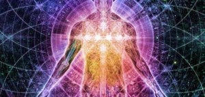 Η σχέση που έχει η στάση του σώματος με το μικροηλεκτρικό δυναμικό που εκπέμπει