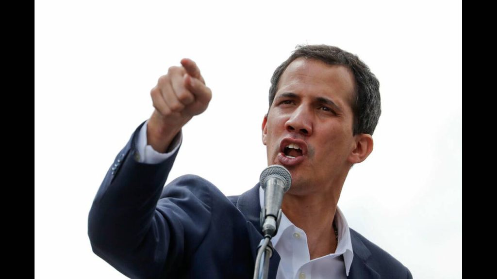 Βενεζουέλα: Την άρση της ασυλίας Γκουαϊδό ζήτησε ο ανώτατος δικαστής