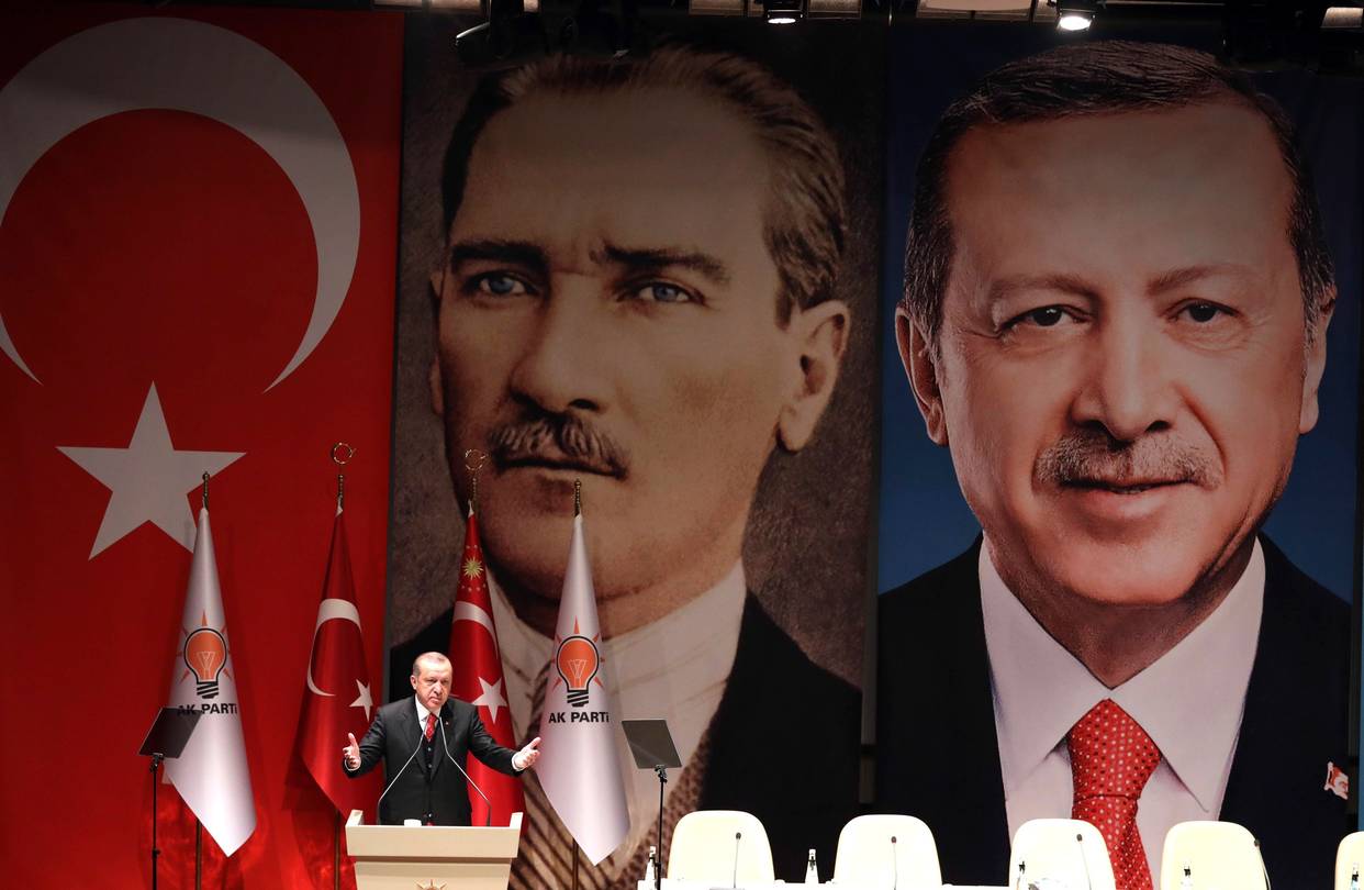 Handelsblatt: «Οι Τούρκοι ανακαταλαμβάνουν την πατρίδα τους – Δύει το άστρο του Ερντογάν»
