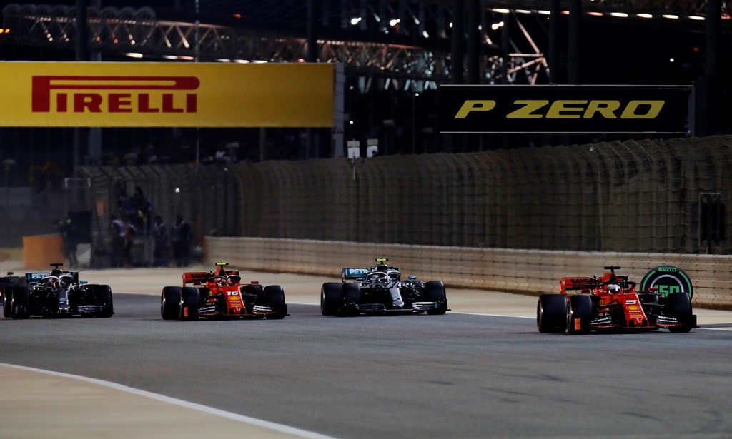 Πώς ο Lewis Hamilton βρέθηκε ξαφνικά πρώτος στο βάθρο του Μπαχρέιν