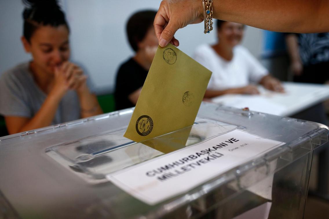 Συνεχίζεται το θρίλερ με την επανακαταμέτρηση των ψήφων σε Κωνσταντινούπολη και Άγκυρα