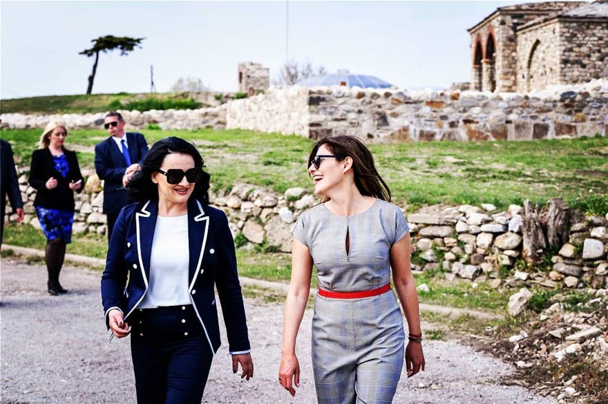 Η φιλία της Ζόριτσα Zάεφ με την Μπέτυ Μπαζιάνα (φωτό)