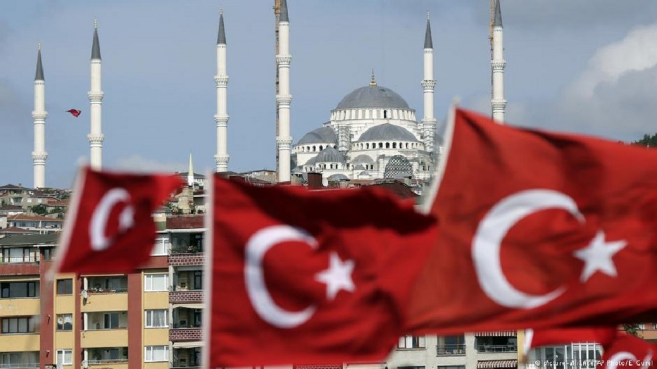 FT: «Σε σφοδρές αναταράξεις η οικονομία της Τουρκίας» (φωτο)