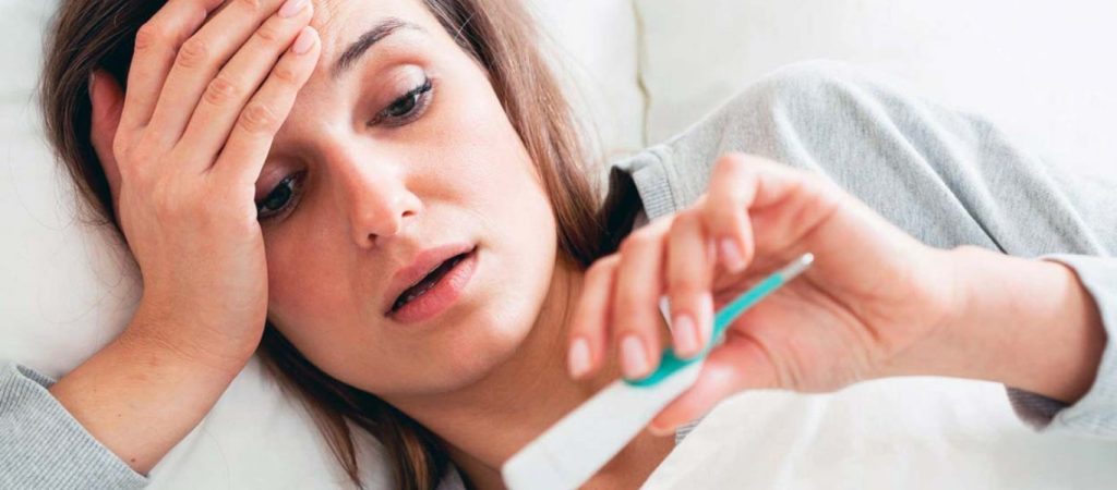 Πυρετός – δέκατα: Πού οφείλονται – Συμπτώματα και τι να προσέχετε