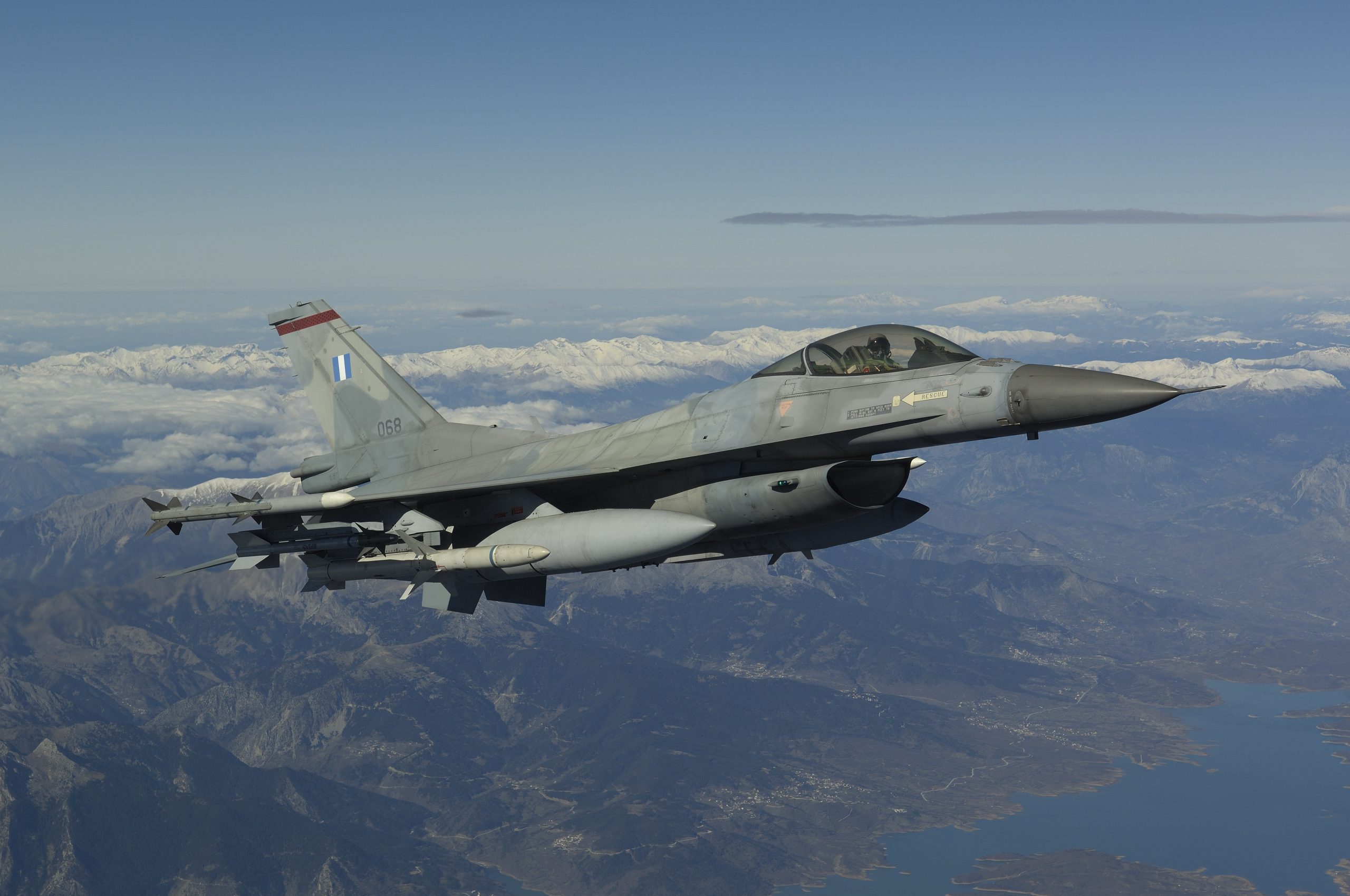 Σκόπια: «Οι Έλληνες θα προστατεύουν με F-16 τον “μακεδονικό” μας ουρανό»!