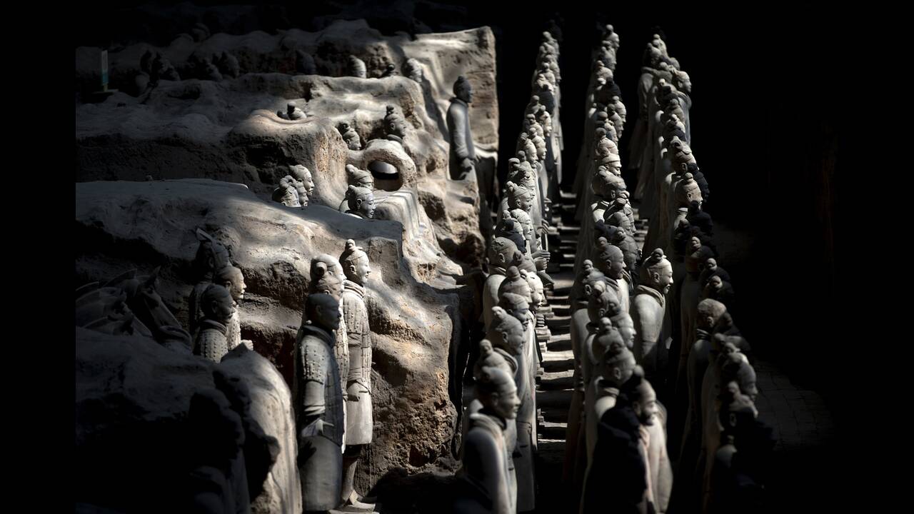 Οι αρχαιολόγοι έλυσαν το μυστήριο των όπλων του Πήλινου Στρατού της Κίνας