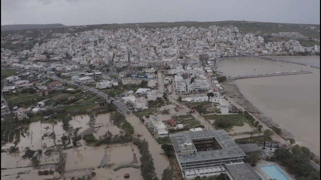 «Πνίγηκε» η Σητεία – Εικόνες καταστροφής από drone (βίντεο)