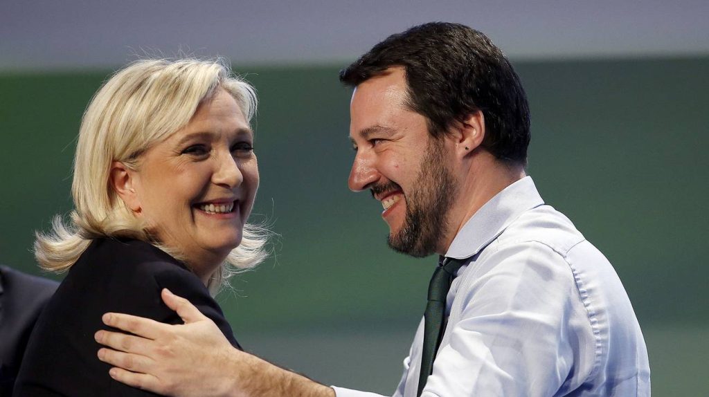 Σαλβίνι και Μαρί Λεπέν διαμορφώνουν τη νέα Ευρώπη: Ανακοίνωσαν συνεργασία ενόψει ευρωεκλογών