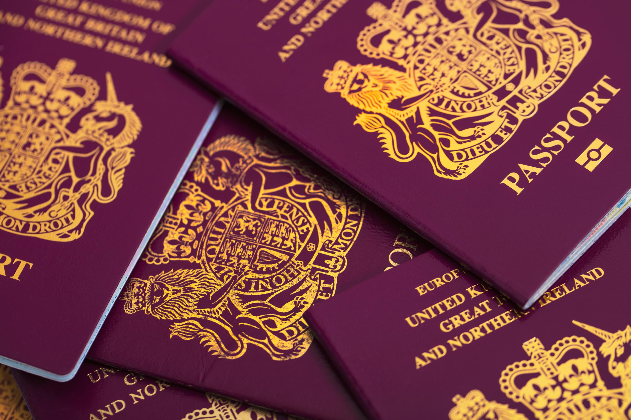 Έρχεται το οριστικό BREXIT στις 12 Απριλίου: Η Βρετανία τυπώνει νέα διαβατήρια χωρίς την ένδειξη ΕΕ!