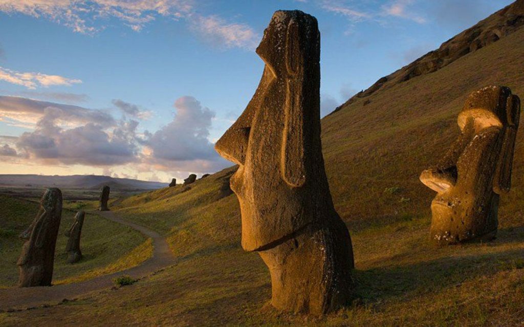Γιατί το Νησί του Πάσχα εγκαταλείφθηκε από τους Ιθαγενείς;