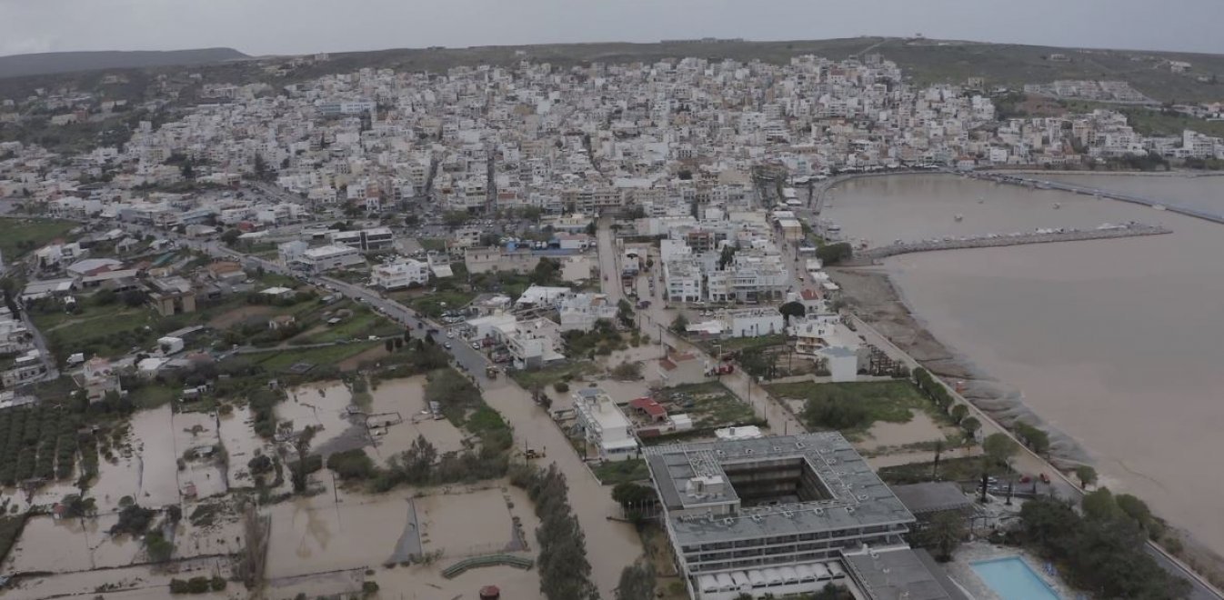 Επτά ώρες βροχής «έπνιξαν» τη Σητεία – Σωρεία προβλημάτων από την κακοκαιρία (φώτο-βίντεο)