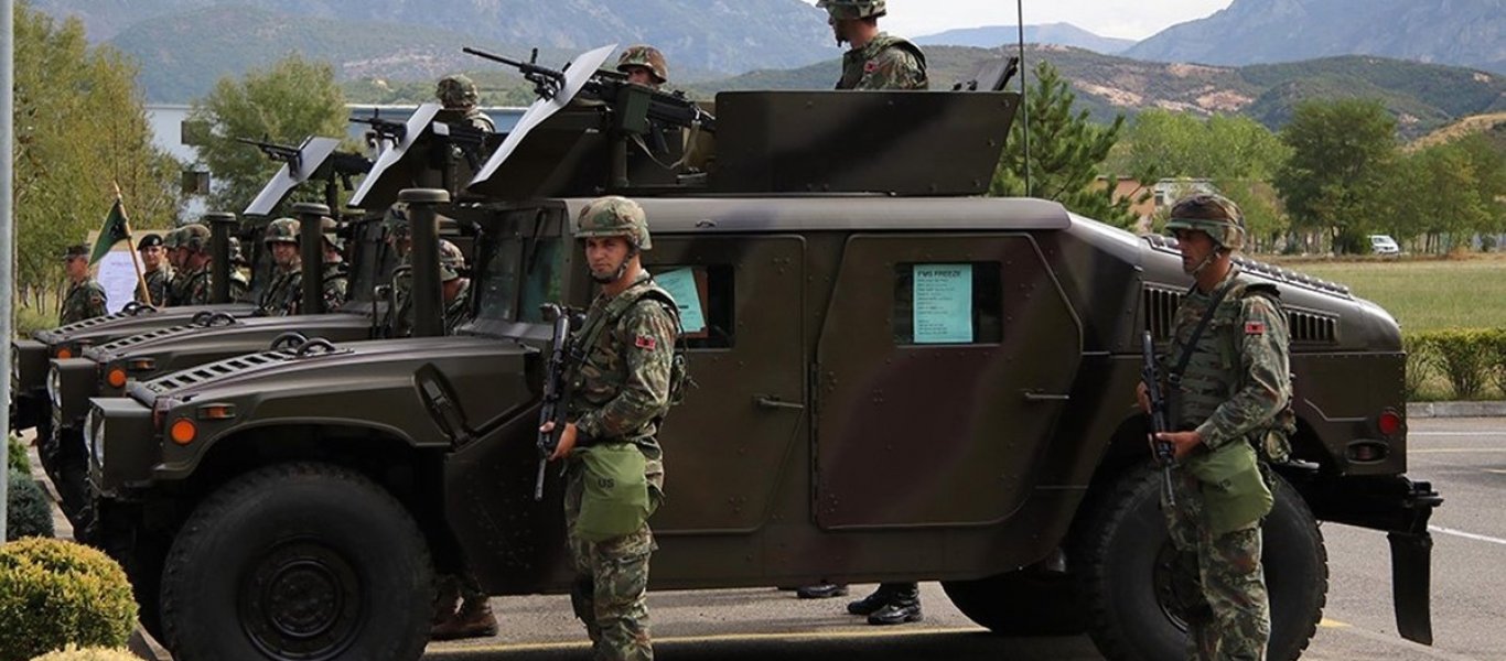 Το αλβανικό υπουργείο Άμυνας διέγραψε το βίντεο με δωρεά αμερικανικού στρατιωτικού υλικού