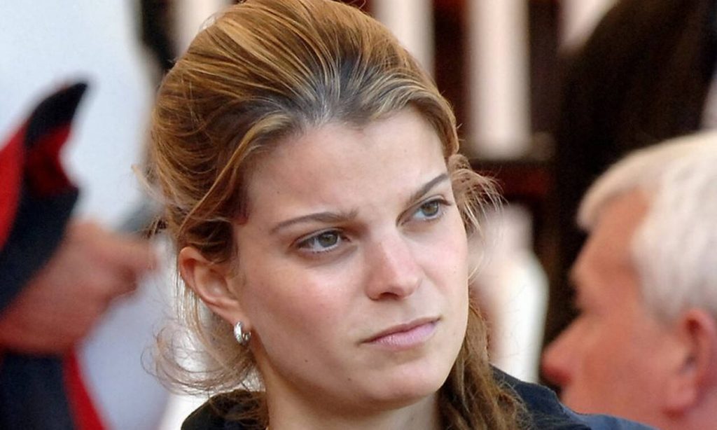 Αυτή είναι η «άγνωστη» αδερφή της Αθηνάς Ωνάση που κεντρίζει τα βλέμματα (φώτο)