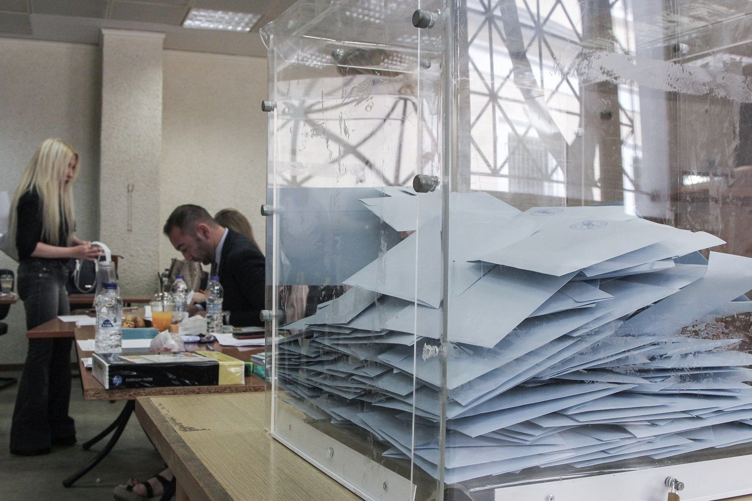 Θα ψάχνουν να βρουν την ψήφο τους οι ΣΥΡΙΖΑίοι σε Μακεδονία & νησιά του Αιγαίου – «Στέκονται» λόγω ΚΙΝΑΛ μόνο σε Κρήτη