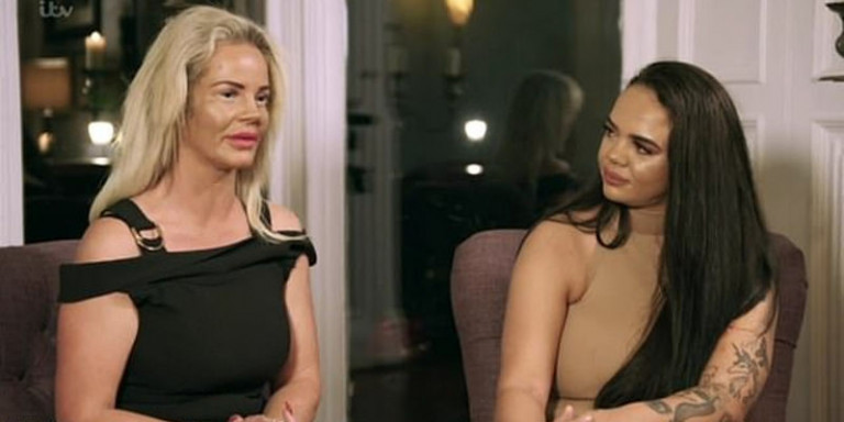 Μητέρα ώθησε την κόρη της να συνουσιάζεται με sugar daddy – Για να πληρώσει τις πλαστικές της 18χρονης (φώτο-βίντεο)