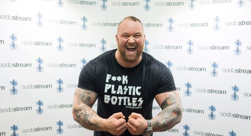 «Βουνό»… όνομα και πράγμα: Για πέμπτη φορά ο δυνατότερος άνθρωπος στην Ευρώπη ο γίγαντας του Game Of Thrones (βίντεο)