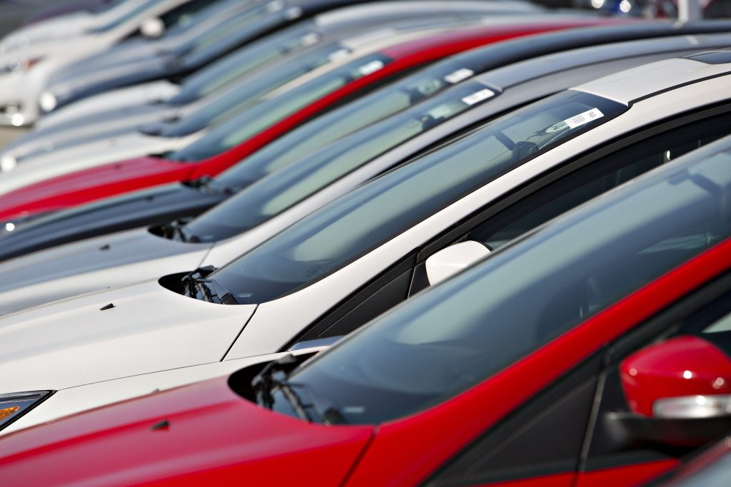 «Βουτιά» στις πωλήσεις των Ι.Χ τον μήνα Μάρτιο