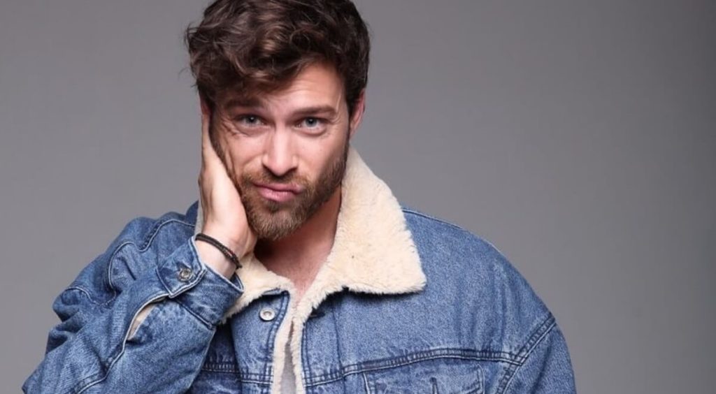 «Λύγισε» ο πρωταγωνιστής του Τατουάζ, Στέφανος Μιχαήλ – Τι συνέβη (βίντεο)