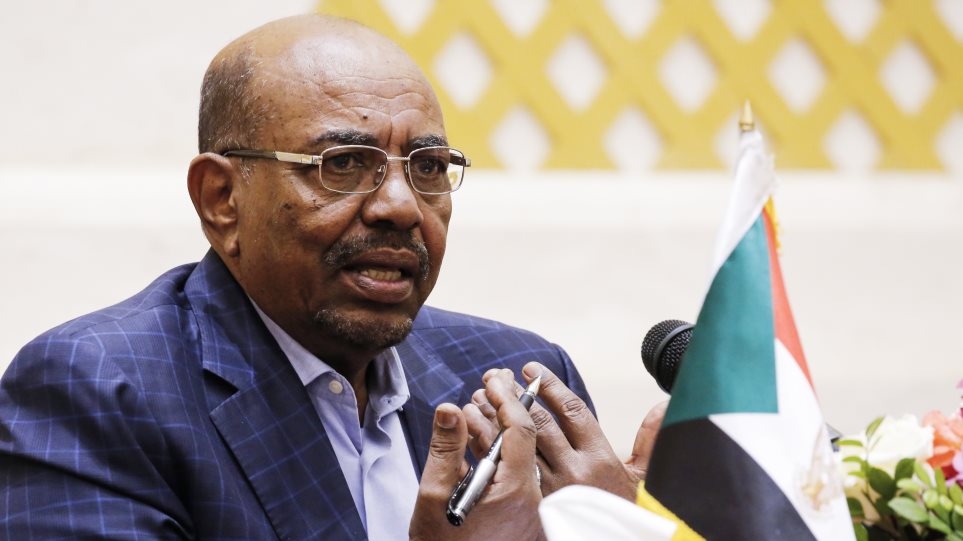 Σουδάν: Στο στρατό η εξουσία – Συνελήφθη ο έκπτωτος πρόεδρος (βίντεο)