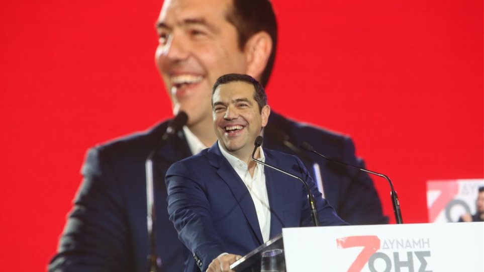 «Στον κόσμο του Μάλμπορο» ο Α.Τσίπρας: «Η Δούρου θα είναι ξανά Περιφερειάρχης Αττικής»