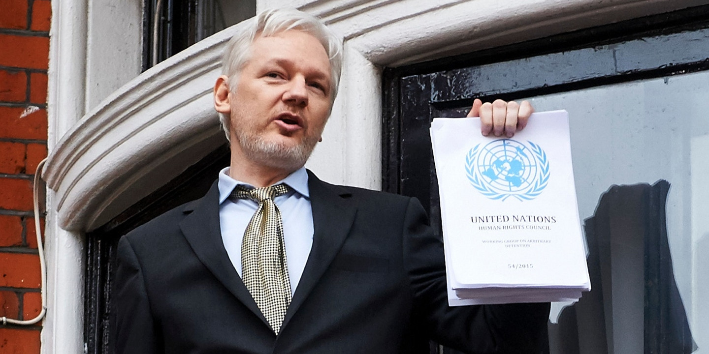 Η ιστορία από την ίδρυση των WikiLeaks μέχρι την σύλληψη του  Τζούλιαν Ασάνζ