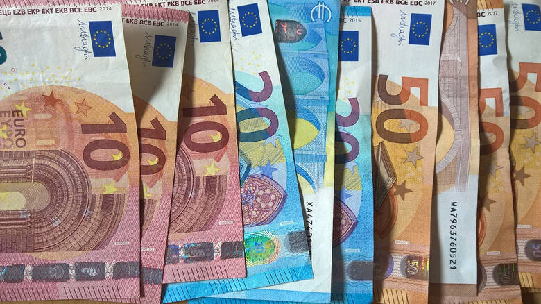 Δώρο Πάσχα 2019: Δείτε πόσα χρήματα θα πάρετε και πότε