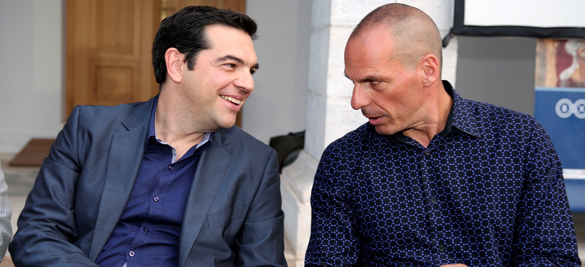 Βίντεο – Η εξομολόγηση Βαρουφάκη στη σύζυγό του το βράδυ του δημοψηφίσματος: «Τώρα ξεκινάει ο αγώνας Δανάη»