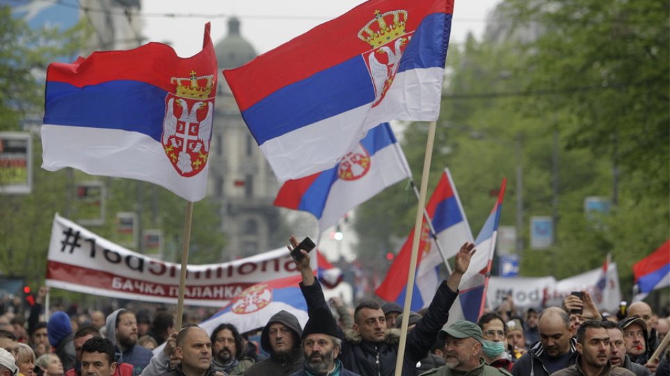 Νέα συγκέντρωση διαμαρτυρίας κατά του Βούτσιτς στο Βελιγράδι