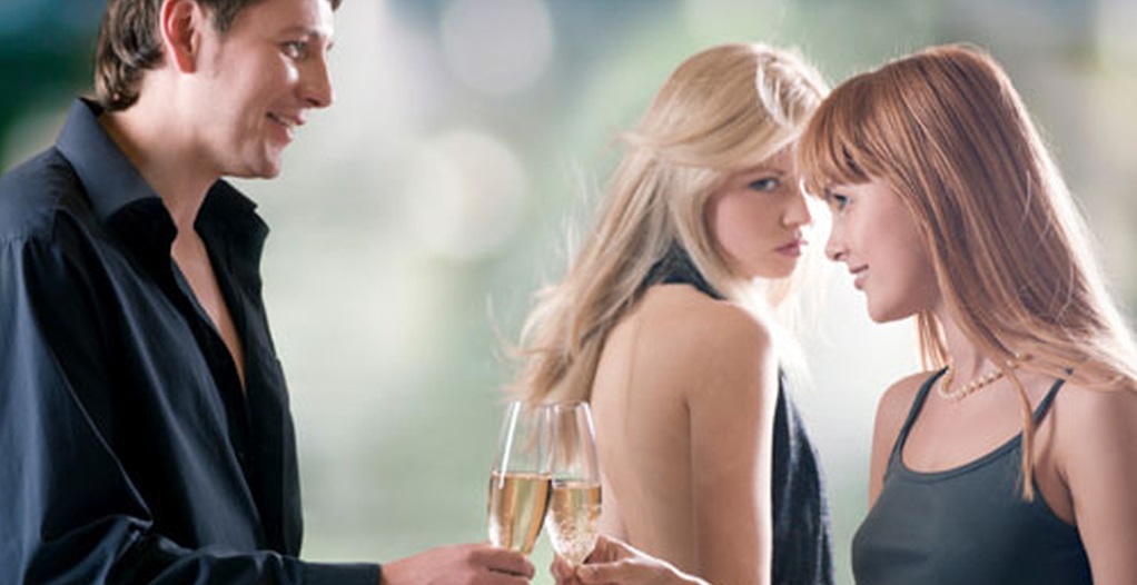 «Εφιάλτης» για γνωστό επιχειρηματία έχει γίνει η πρώην – Το δημόσιο επεισόδιο μόλις τον είδε με άλλη σε κεντρικό μαγαζί