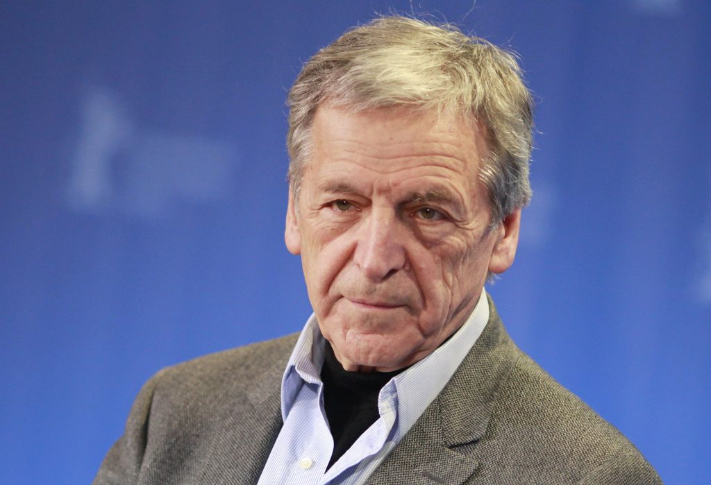 Κ.Γαβράς: «Ο ελληνικός Τύπος λέει ότι χρηματοδοτήθηκα από την κυβέρνηση για να προωθήσω την πολιτική της»