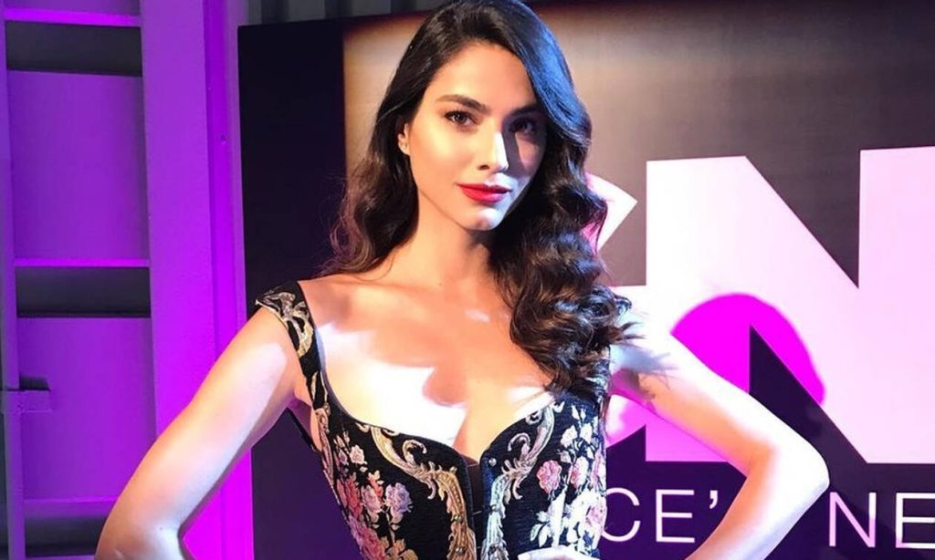 Αυτή είναι η πιο προκλητική εμφάνιση της Ηλιάνας Παπαγεωργίου στα Mad Walk 2019 (φώτο)