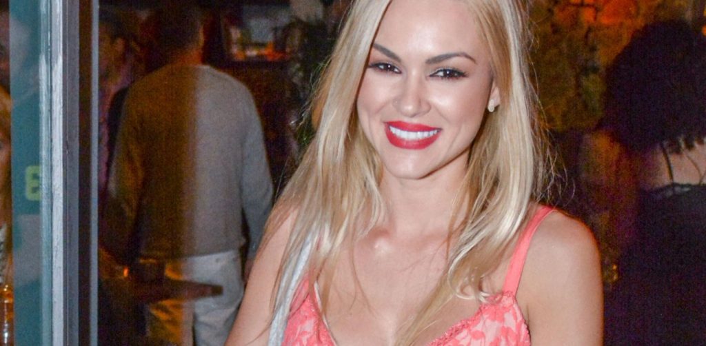 «Κρόσια» τα νεύρα της Κάβουρα: «Δεν θα μου χαλάσετε τη διάθεση εσείς» (βίντεο)