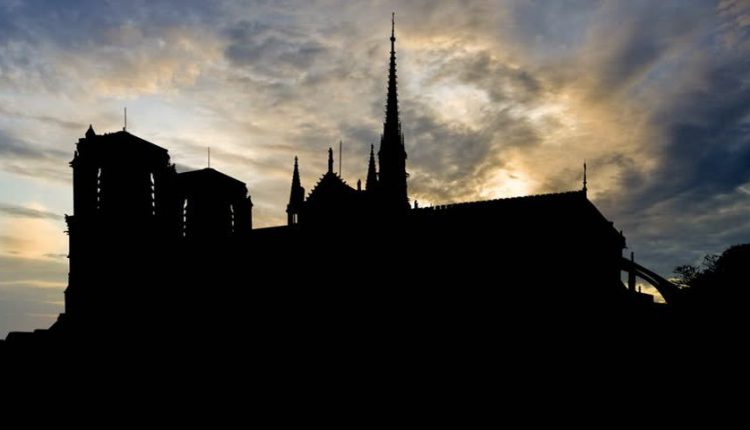 Τα αποκρυφιστικά μυστικά της Νοτρ Νταμ – Οι συναντήσεις των αλχημιστών τον 14ο αιώνα  (φώτο)