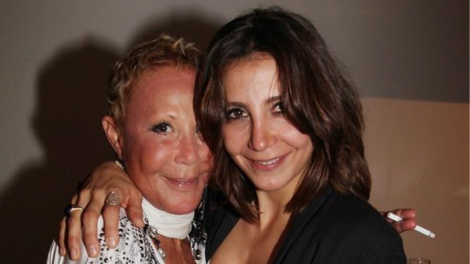 Η εξομολόγηση της Μαρίας Ελένης Λυκουρέζου για τη Λάσκαρη – Αδημοσίευτες φωτογραφίες της μαμάς της