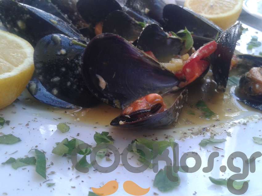 Η συνταγή της ημέρας: Μύδια με πικάντικη σάλτσα μουστάρδας