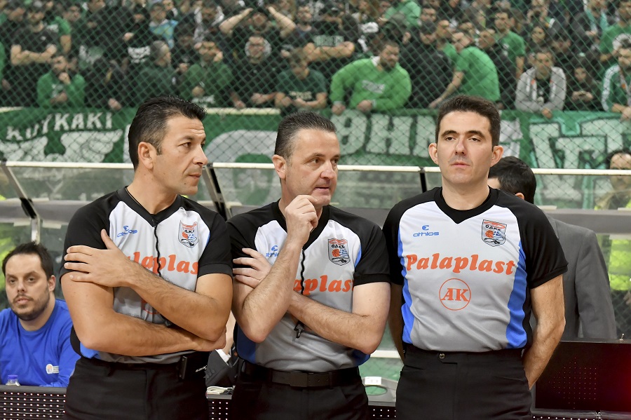 Παραμένουν εκτός οι «ανεπιθύμητοι» – Διαιτητής Euroleague στο ΑΕΚ – Ολυμπιακός