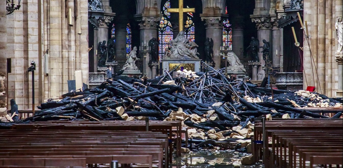 Παναγία των Παρισίων: Κι όμως οι ειδικοί διαφωνούν για την αναστήλωση της