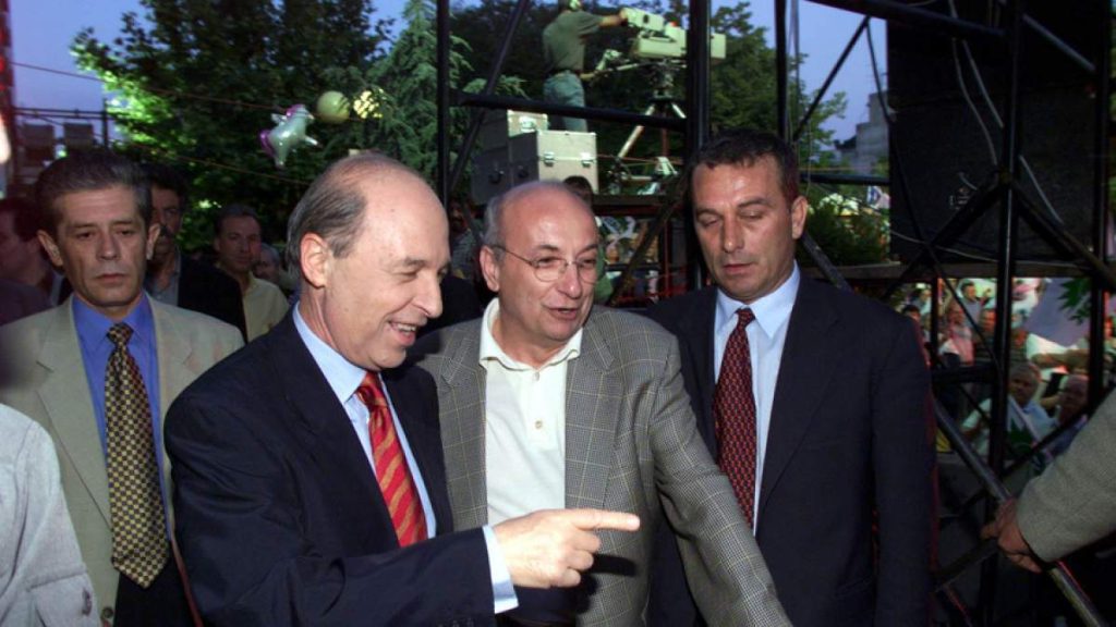 Αθώωση του Θ.Τσουκάτου για την Siemens προτείνει η εισαγγελέας: «Δεν τα πήρε το ΠΑΣΟΚ» – Τότε ποιος τα πήρε;